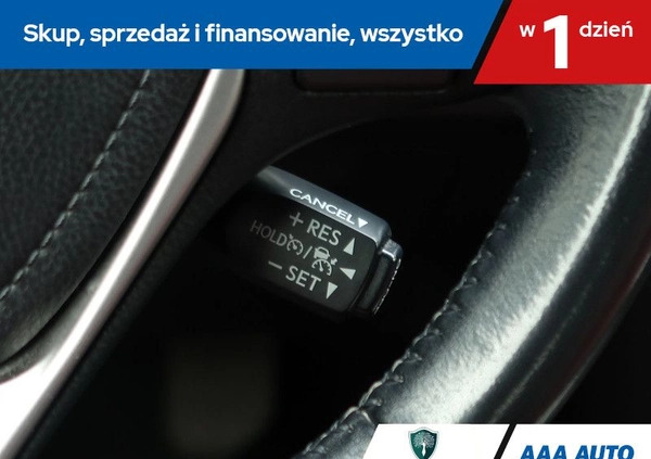 Toyota RAV4 cena 103000 przebieg: 119586, rok produkcji 2017 z Wojcieszów małe 407